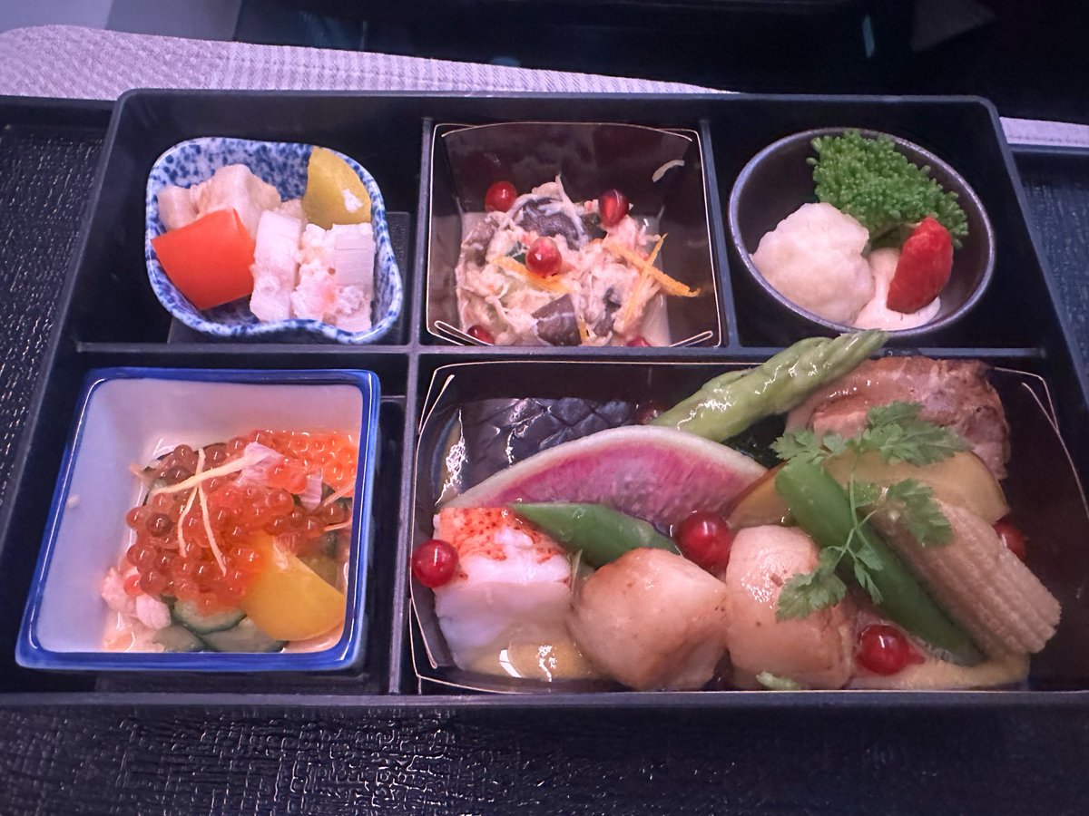 JH3PRR's tweet photo. 和食にしました https://t.co/D0VjNH6I43
