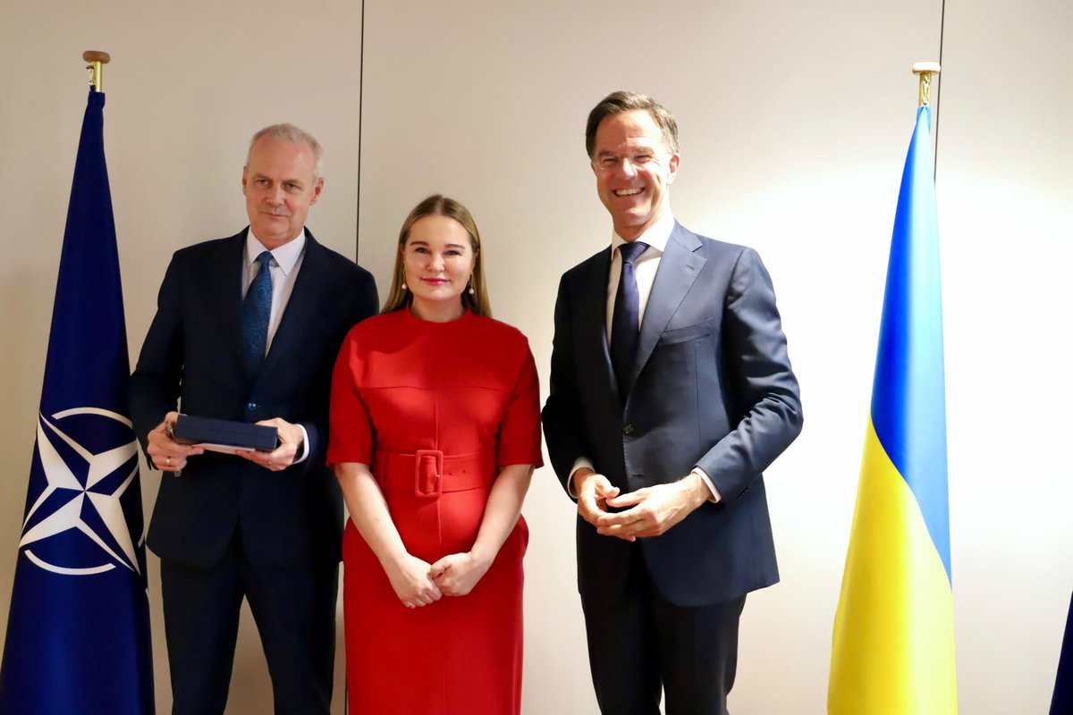 getmalyona's tweet photo. Today, on @RugeBoris last working day at NATO, in the presence of the @SecGenNATO , it was my great privilege to present Boris with one of Ukraine’s highest state honours—the Order of Yaroslav the Wise. This award reflects our deepest appreciation and recognition of his exceptional service and unwavering commitment to strengthening NATO–Ukraine relations. I sincerely wish you, dear Boris, every success in your next critically important mission. @UKRinNATO