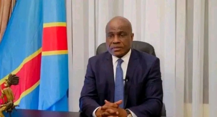 NkulaEmmanuel1's tweet photo. 🔴 DISCOURS DU President Martin FAYULU au peuple congolais en marge du 66e anniversaire de l’indépendance de la RDC.

 Je réaffirme mon opposition ferme au projet de changement de la Constitution du 18 février 2006 car elle constitue le socle de notre pacte républicain# https://t.co/cvYqloEWW3