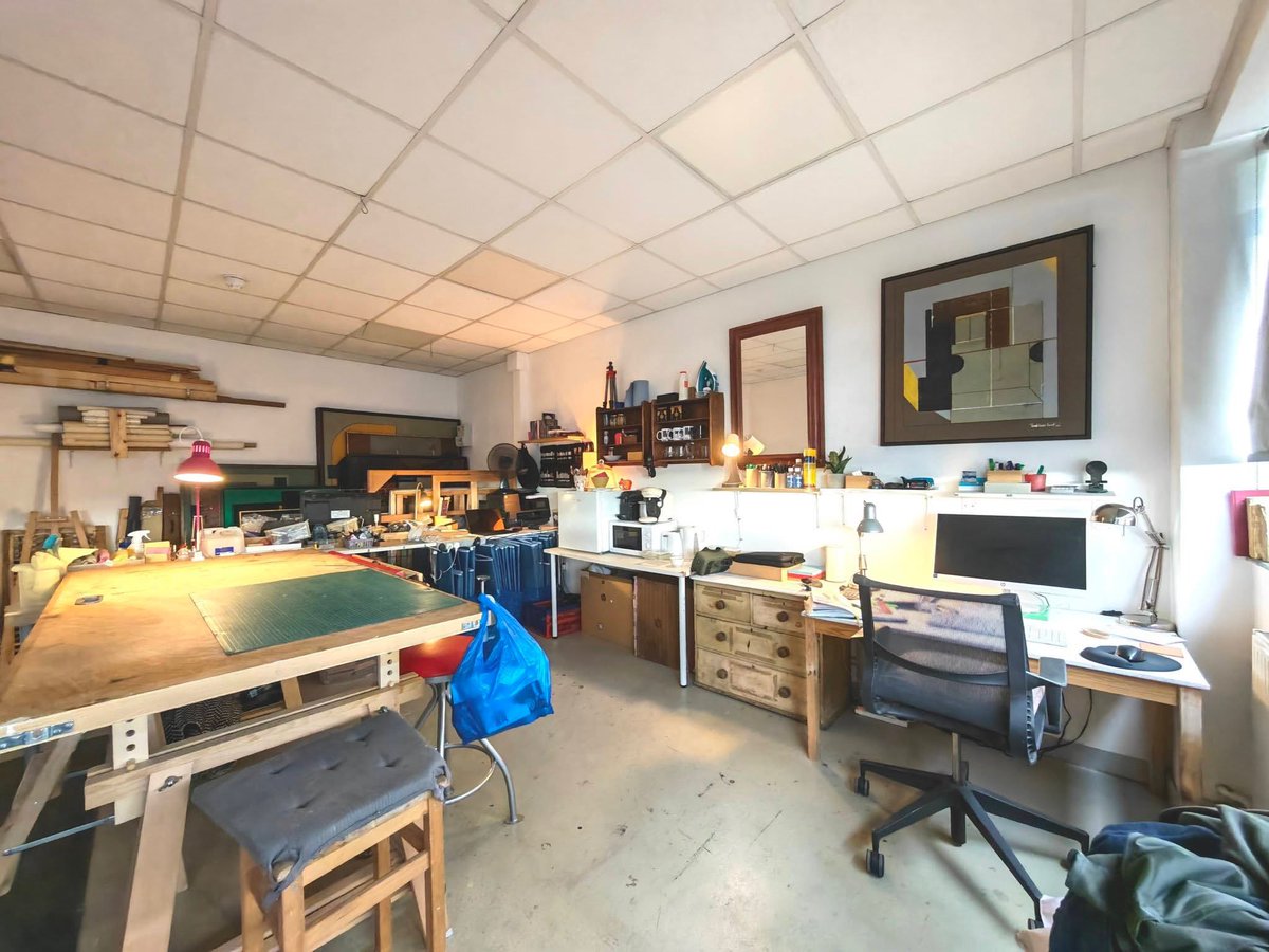 DeltaHStudios's tweet photo. Studio 3, the beautiful creative space of Pedro Sousa Louro here in Delta House Studios!
.
.
#deltahousestudios #londonstudio #wimbledon #artstudio #londoncreative https://t.co/v8iwTsTLFg