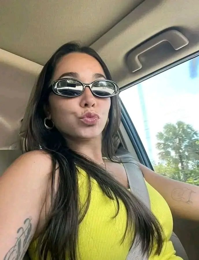 Karleegreyllzh's tweet photo. What’s on your mind☺️🥰 https://t.co/c4M3EOFGeL