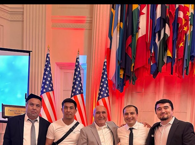 NodaWolf's tweet photo. This is a carefully orchestrated foreign invasion. Make no mistake about it. https://t.co/NuLZw6uCat