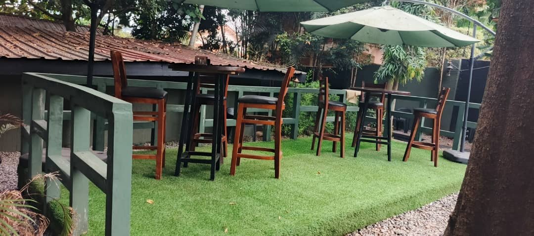 GideonSsekidde's tweet photo. At Backyard Bistro Bugolobi, great food, a relaxed atmosphere, and memorable moments are waiting for you.
From casual lunches and dinners with friends to weekend parties and special ceremonies, every visit is worth it.
#GoldenPosts #BackyardBistro #Bugolobi #KampalaEats https://t.co/rjZ0JHhTCj