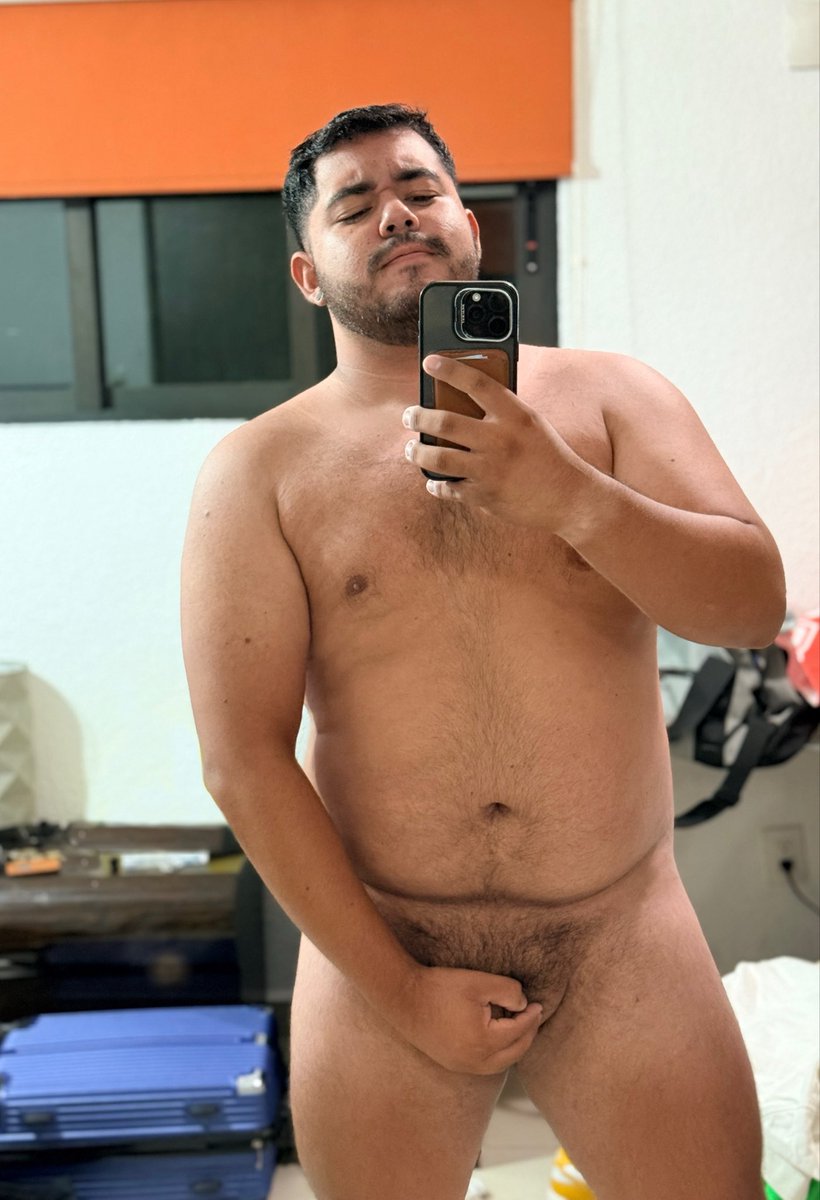 Mr_ferozo's tweet photo. Tummy Tuesday 🐻 https://t.co/BPC7VfJPTy