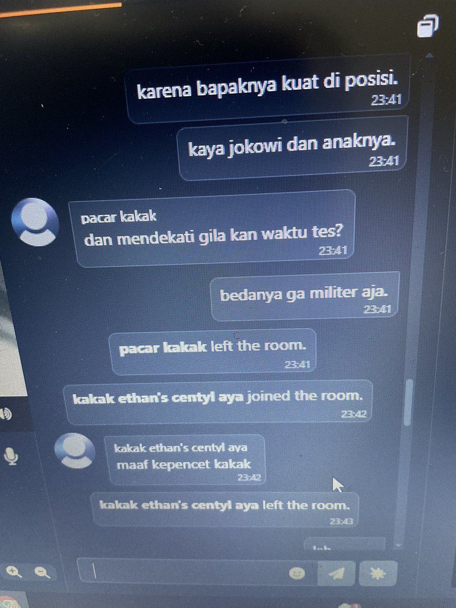 ZanEthand's tweet photo. pacaran dl ya. https://t.co/NPPi5dtfg9