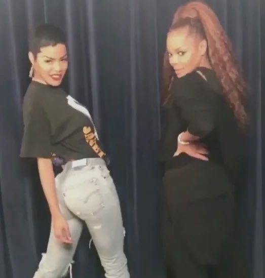 pr3ttyboynekko's tweet photo. Teyana reminding janet of their 2017 boomerang moment 😂 https://t.co/5qmOpPW0Fc