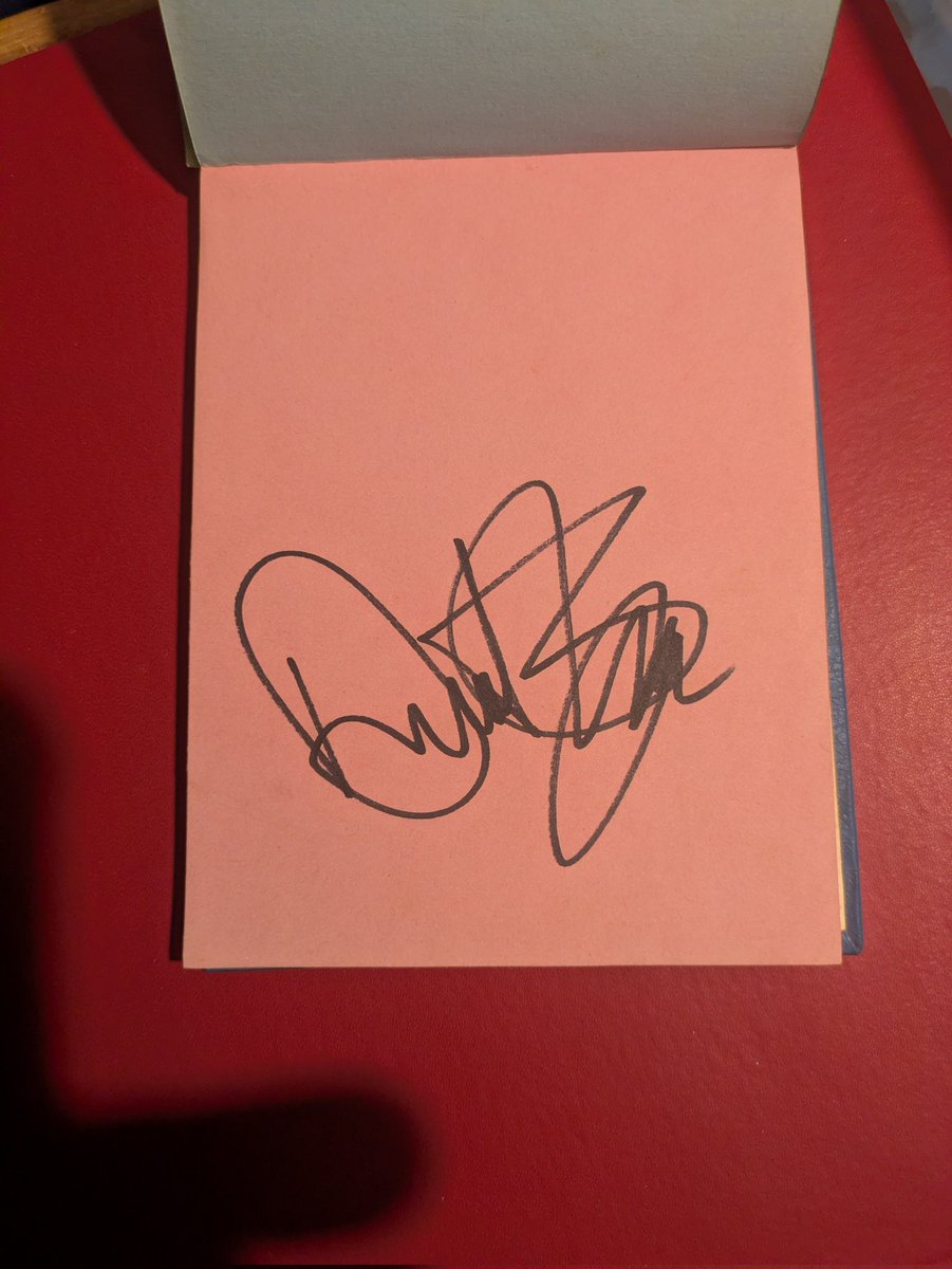 77groves's tweet photo. But more of my collection.
So I never met the band unfortunately 😔 but a friend got me these from backstage on the sleep when I'm dead tour in 93 nice personal message from Alec. I also have the guest passes.
@TheRealSambora @SamboraItalia @SamboraNation @BonJovi https://t.co/ymp185g0GW