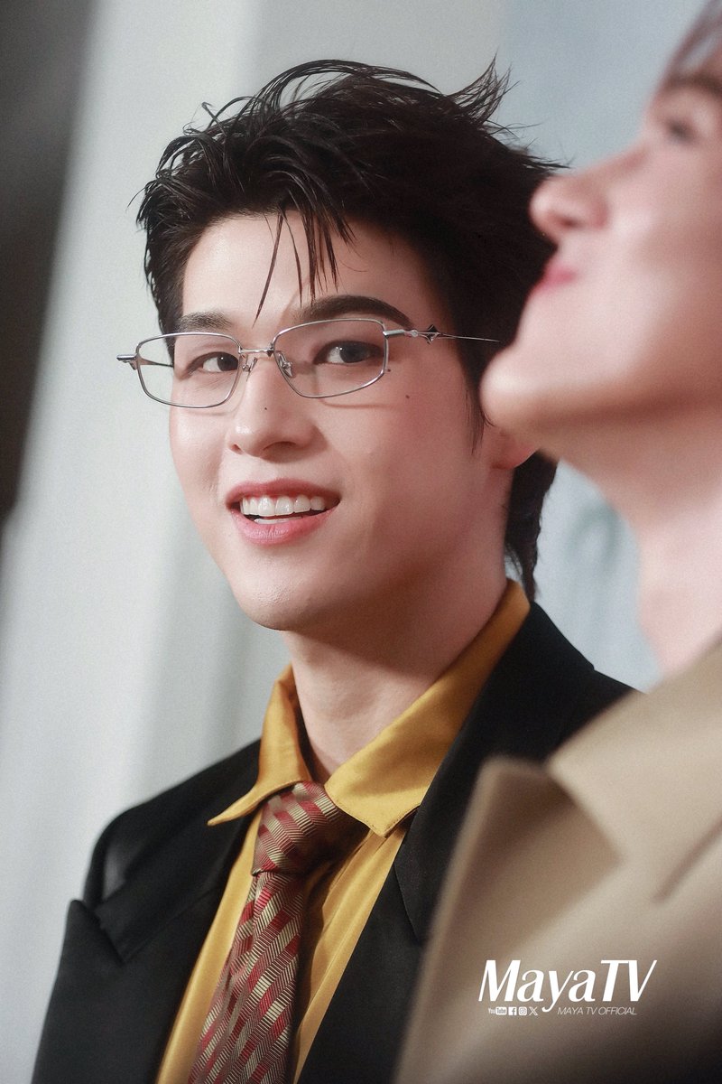 mayaonline2002's tweet photo. Snapshot #MAYATVOFFICIAL | คุณสกาย #skywongravee &amp; พี่ลูกนิ #hirunkit_ at WU DESTINY FAN PARTY #WUTheSeriesFinalEP ✨️

📽🔗https://t.co/iVVZc8GQar

#WUDestinyFanParty
#skynani #สกายนานิ
#WUTheSeries https://t.co/PQLzMrK1vN