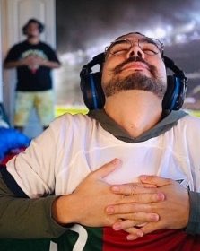 Hernandez_818's tweet photo. @Castro1021 https://t.co/yearFh9uTS