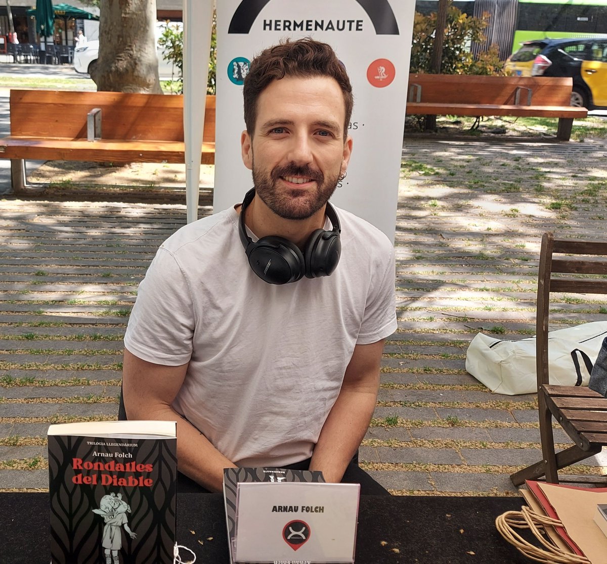 Cryptshow's tweet photo. III Cryptshow Literari:

📚️ Bookhunters
📚️ Javi Fernández Mata, fe "L’últim Dip" 
📚️ Premi literari SCCFF / Cryptshow Festival
📚️ Daniel Genís, de "El Dimoni abans de nosaltres"
📚️ Arnau Folch,de "Rondalles del Diable"

🗓️ 4 de juliol a les 17.30h 
🏨 Hostal Solimar https://t.co/cbS3eWLq51