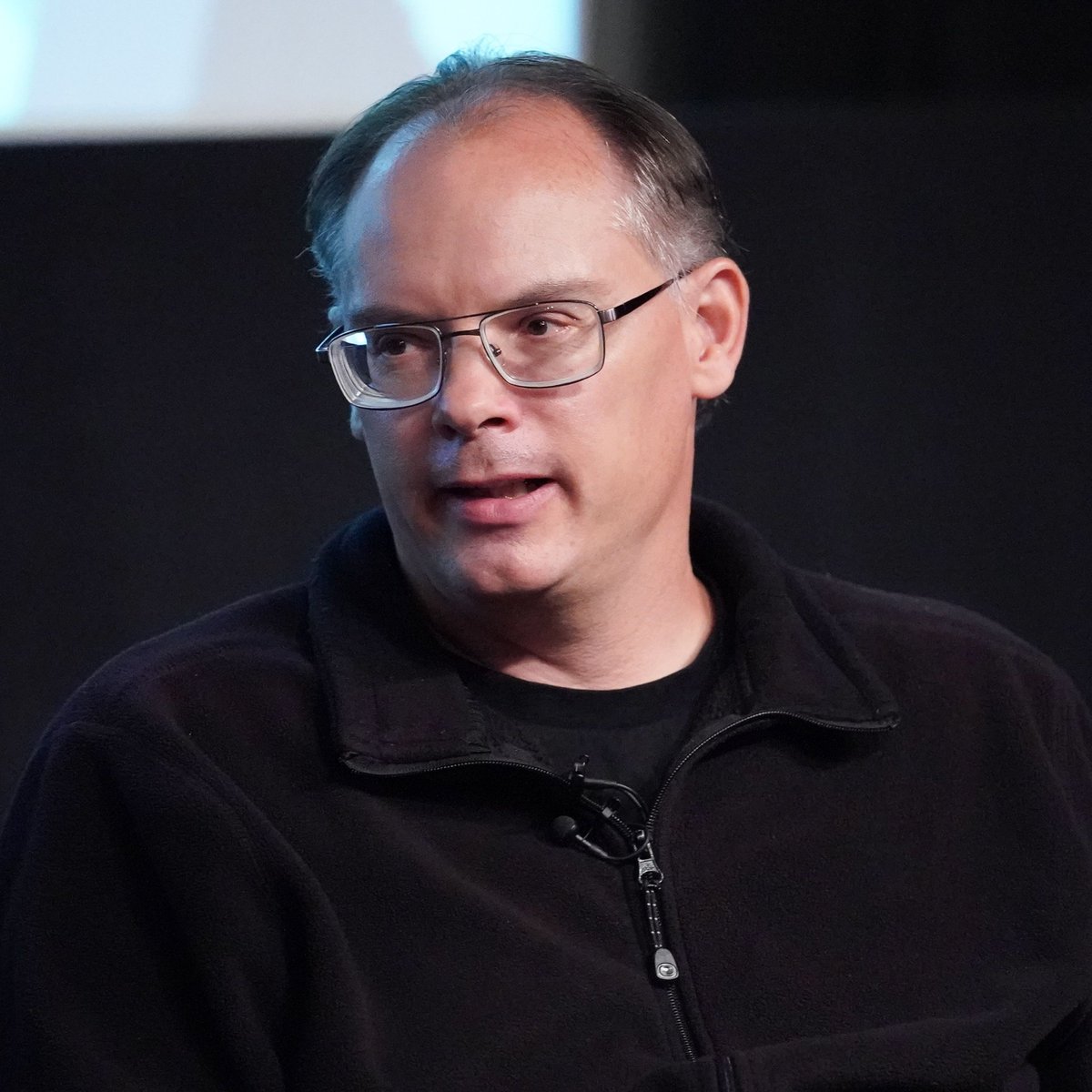 Jorge_Most's tweet photo. Tim Sweeney comenta que Steam está perdiendo oportunidades y miles de millones al no tener Fortnite, Riot o Genshin Impact:

"Steam tiene un buen proyecto en PC, pero ¿a qué porcentaje de la audiencia llegan? No llegan a la audiencia de Fortnite, ni los juegos de Riot, ni Genshin Impact, ni muchos de los mejores juegos de la industria".

"Están perdiendo muchas oportunidades que, en mi opinión, podrían aprovechar si adoptaran la visión más abierta y con visión de futuro que han adoptado Epic y Microsoft".