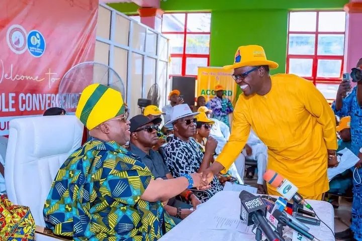 OluwasayoElijah's tweet photo. @salawueedris1 Incoming Governor of Oyo State at Imole Campaign Office.
#ImoleCarryOnAccordingly
#ProtectTheProgress https://t.co/2HzSiYnELY