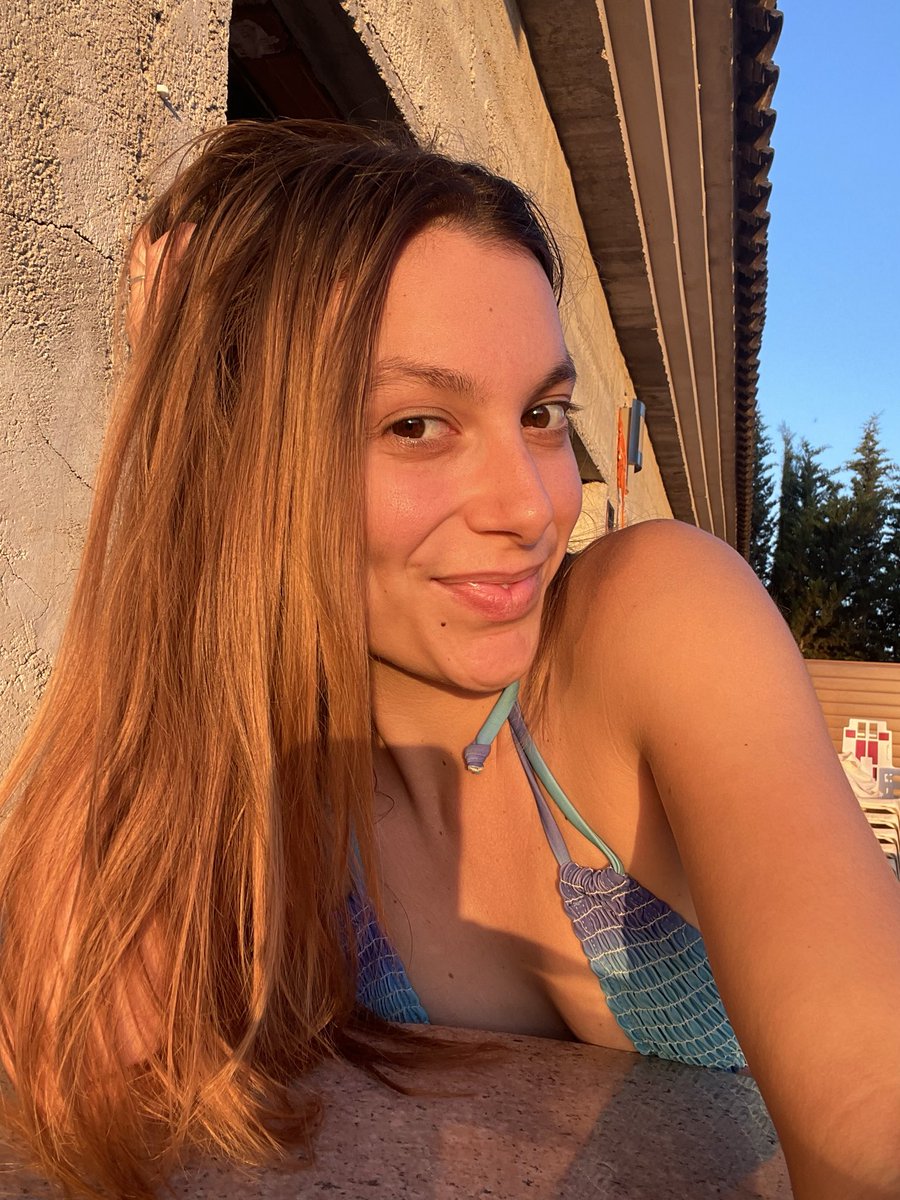 GoddessTox17778's tweet photo. Buenas tardes 🐶🐶, qué tal va ese veranito?? Vuelvo para joderos más… 😈😉

#findom #femdom #sumisofinanciero
#cajerohumano #feetfetish #feetworship
#pagafantas https://t.co/CRH4Jeyiya