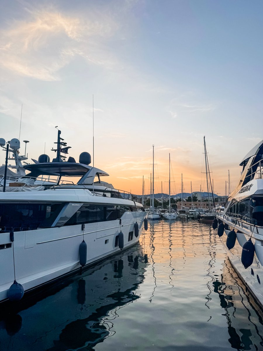 Mallorca_bs's tweet photo. En eventos de gran formato el objetivo es que cada persona vuelva a casa con una experiencia memorable.
Son los pequeños detalles los que realmente marcan la diferencia.

#MallorcaBusinessSupport #CorporateEvents #MICE #Mallorca https://t.co/hW67t4IQnF