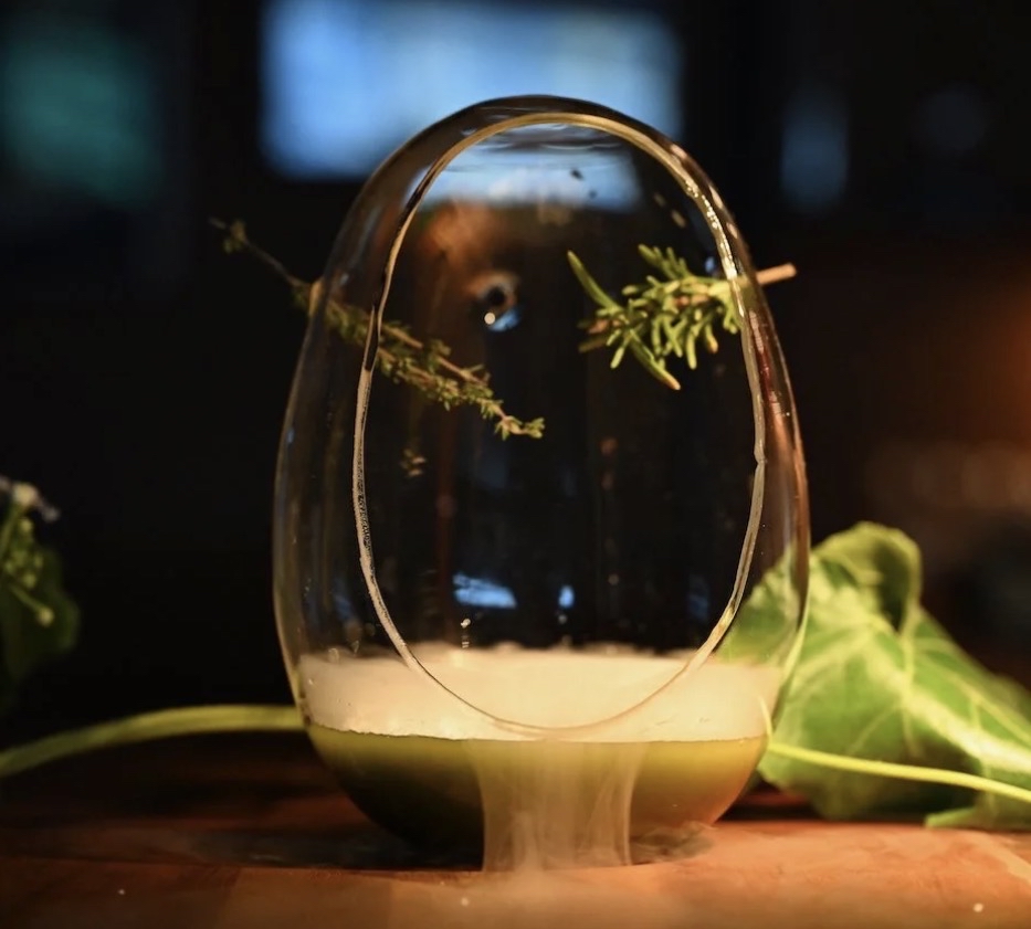 eculent's tweet photo. Come for #cocktails and #smallbites. Stay for the imagination. Experience #eculent from 5PM Tuesday–Saturday. Or book the #tastingmenu at https://t.co/yFfwdPXiXc 📸 John Mumm https://t.co/E9TL4ri6GU