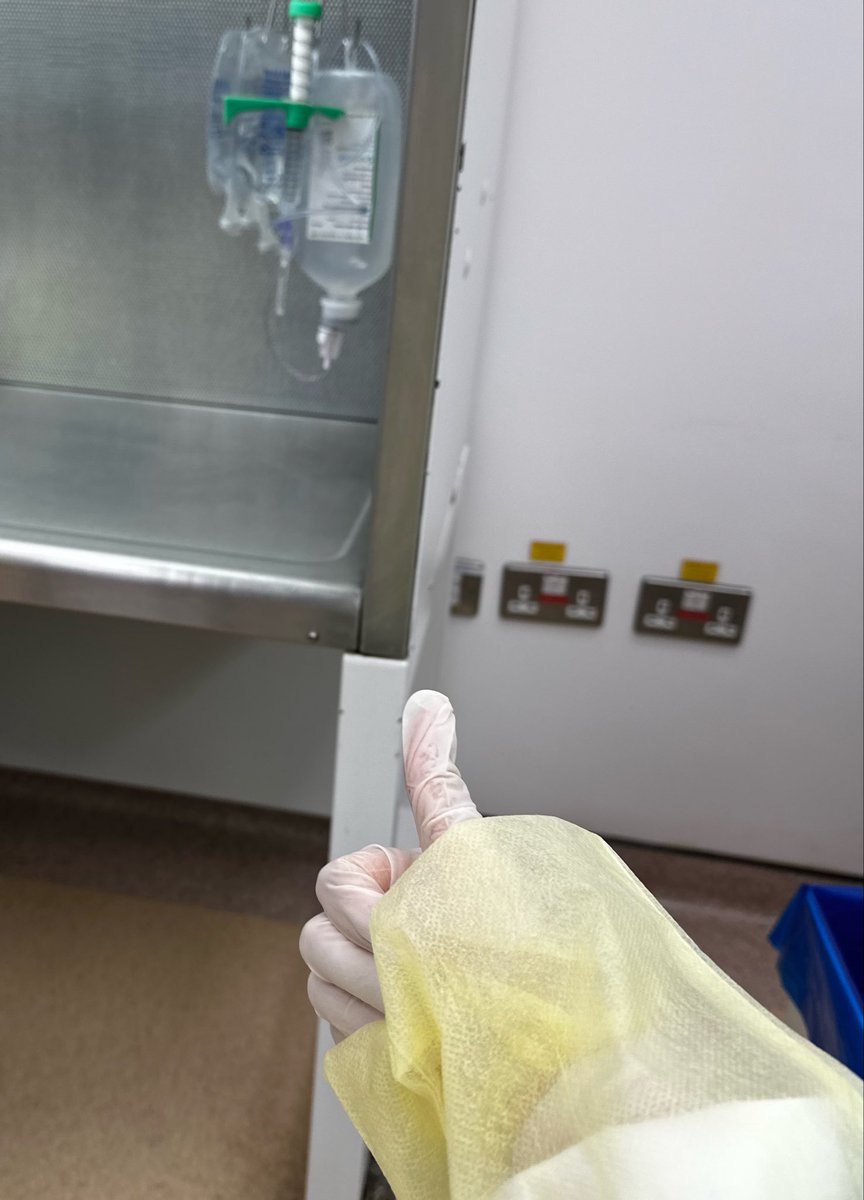 0fzii's tweet photo. Second week in the IV Room! 🤍 • learning the art of sterile preparation • https://t.co/6zCLH4G6PD
