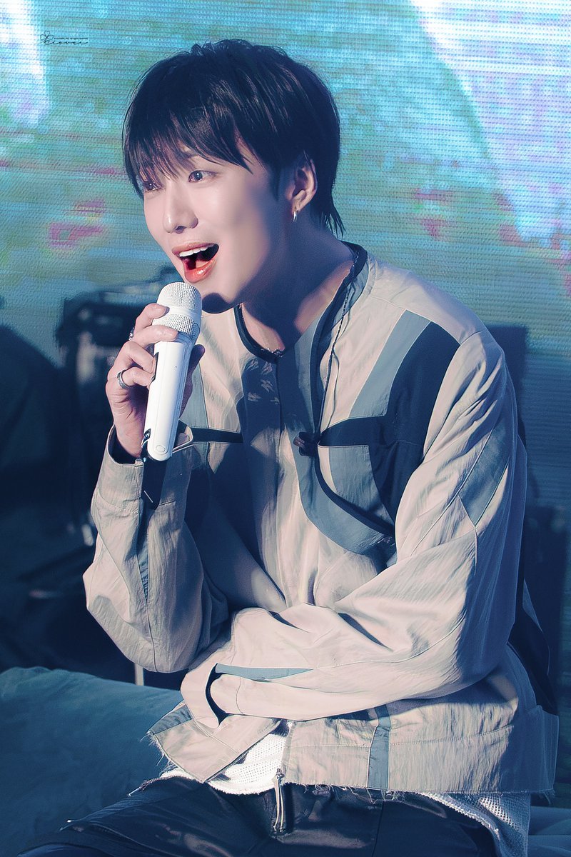 Clover_pic's tweet photo. 260628 어썸 스테이지 위너

#위너 #WINNER #강승윤 #YOON https://t.co/oDsVQon8Sz