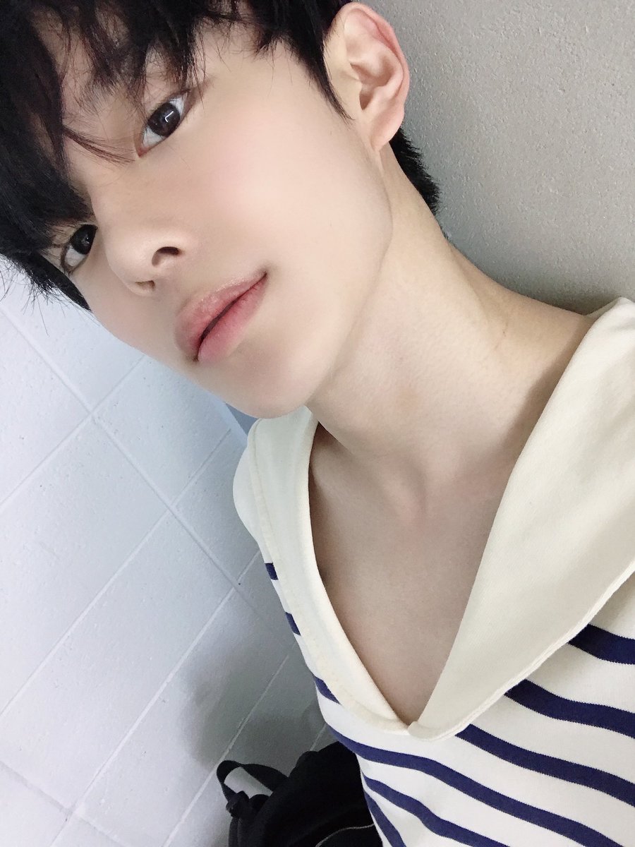 gggggggoyng's tweet photo. 진짜우유냄새날거같이생김 https://t.co/npShxKlljd