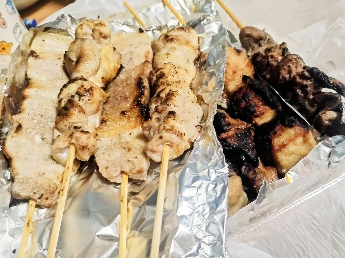 007SEKAI's tweet photo. 今日の夜ご飯😋
🐦カリフラワーのサラダ
🐦野菜炒め
🐦小松菜と油揚げの白和え
🐦『なにわや』の焼き鳥
Ψ(｡･∀･｡)Ψいただきます♫
#夜ご飯　#晩ご飯　#料理　#サラダ
#カリフラワー　#野菜炒め　#焼き鳥
#白和え　#小松菜　#油揚げ https://t.co/oLKt37tdtB