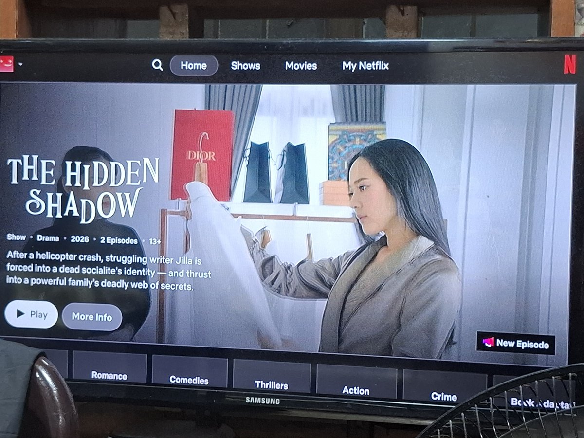xandz34's tweet photo. This series looks very interesting.. 
I cant wait for the next episodes... 

#theHiddenShadow 
#ปราการแสงจันทร์ ‧
#netflix #thai #thailand https://t.co/szTZuteUO9