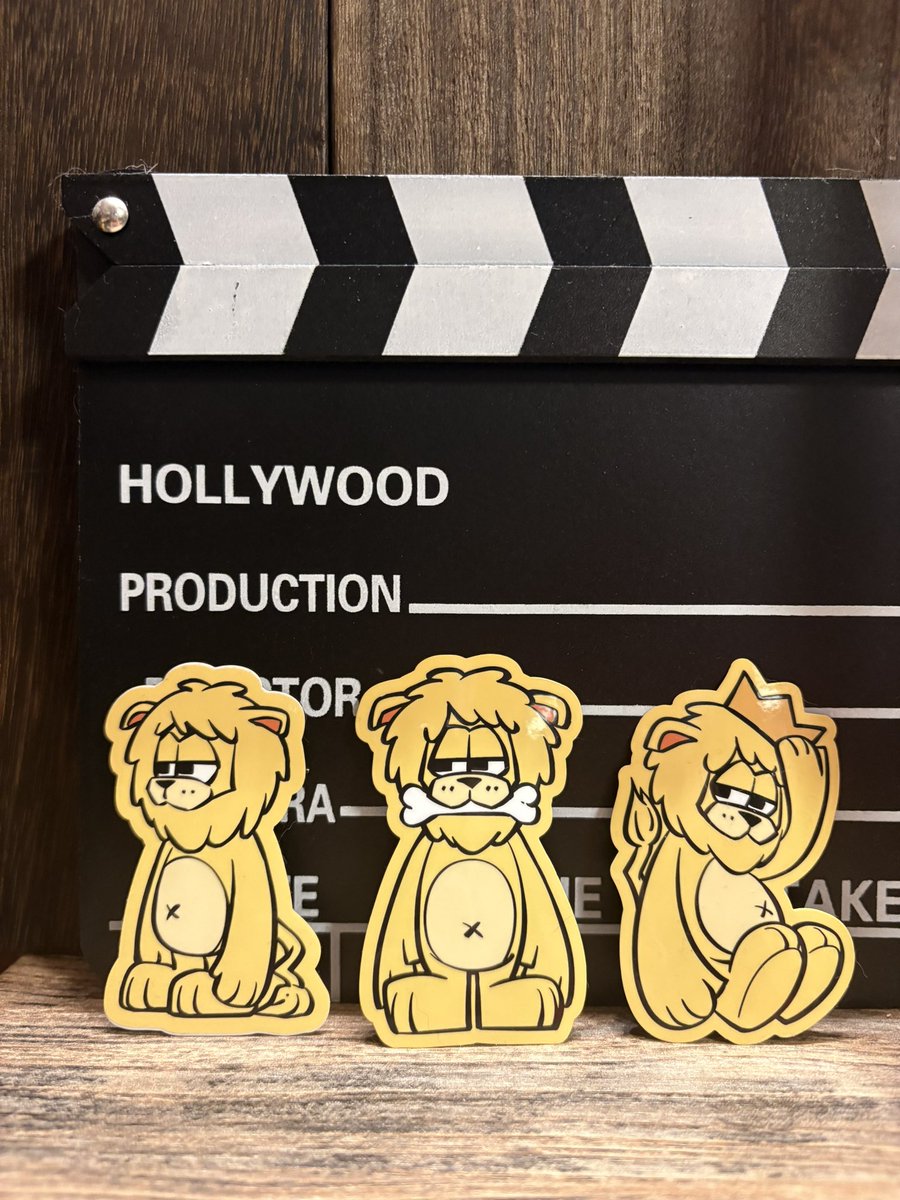 stein_studiolab's tweet photo. 追加で注文してたステッカーが届きましたー！！！✨️
追加した2つのイラストも可愛くてめちゃくちゃお気に入りです🦁 https://t.co/YyVKh1o8oF