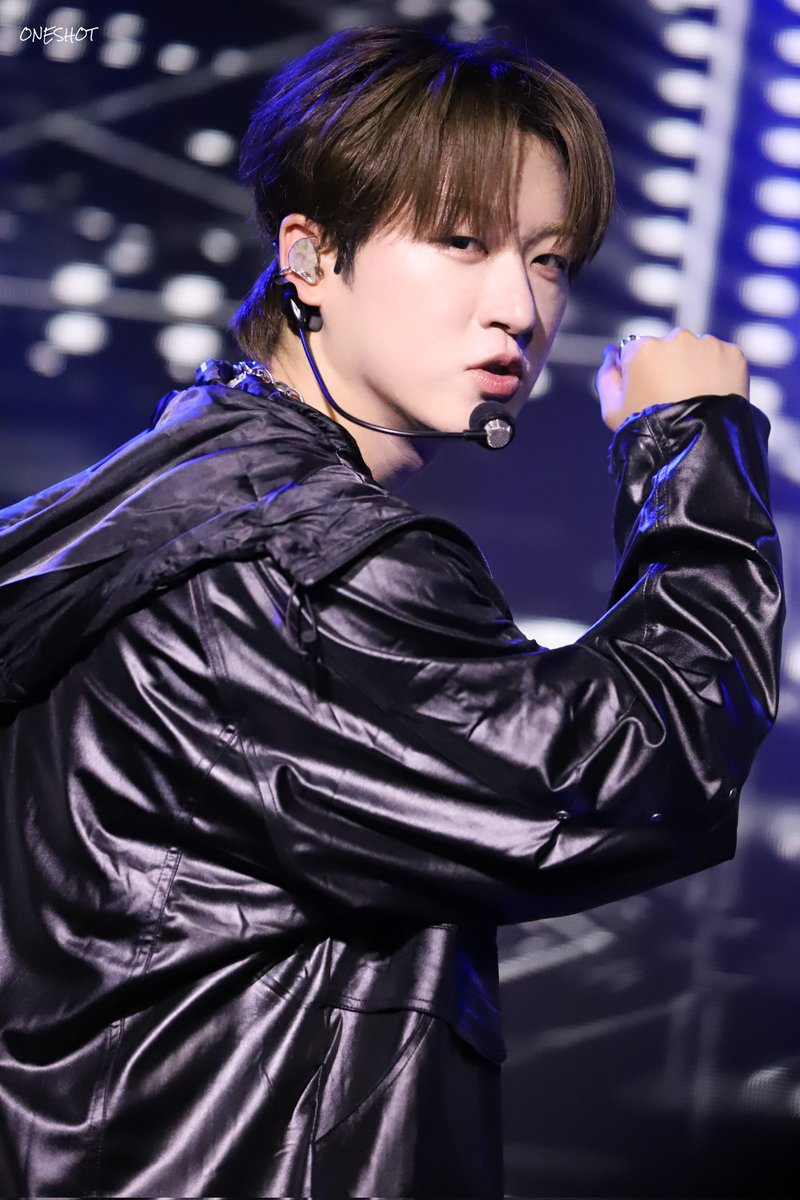 ONESHOT_MEMORY's tweet photo. 260627 서울 팬콘 1부
DIGNITY LIVE IN SEOUL 
POINT BLANK : Zero Distance 

#디그니티 #DIGNITY #온 #ON 
@DGNT_Official 
@DIGNITY_members https://t.co/yQcIJj1SxG