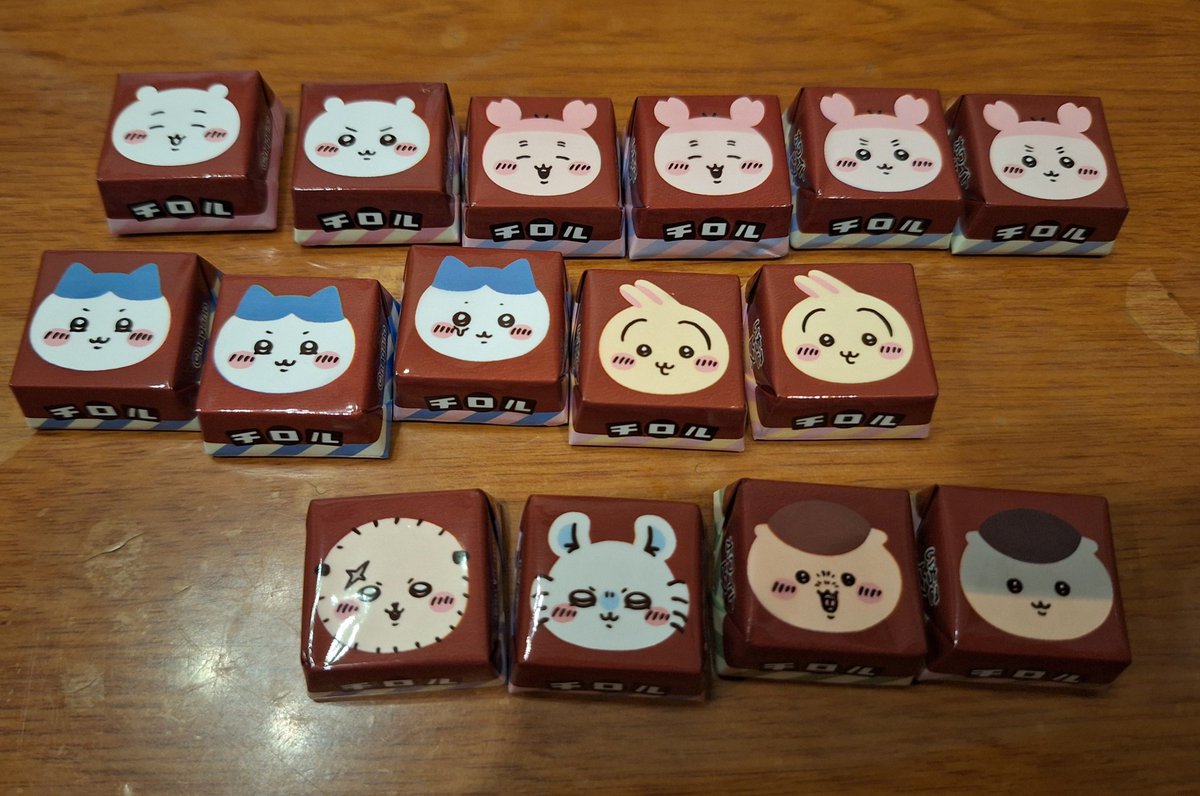 pankichi6's tweet photo. チロルチョコ、ちいかわ缶、見つけてハチワレ購入しました。
中身写メとって、ちいかわ友達に送ったら、持ってないパッケージくれるって🤭やさしー✨️ https://t.co/GGE68BNMOy