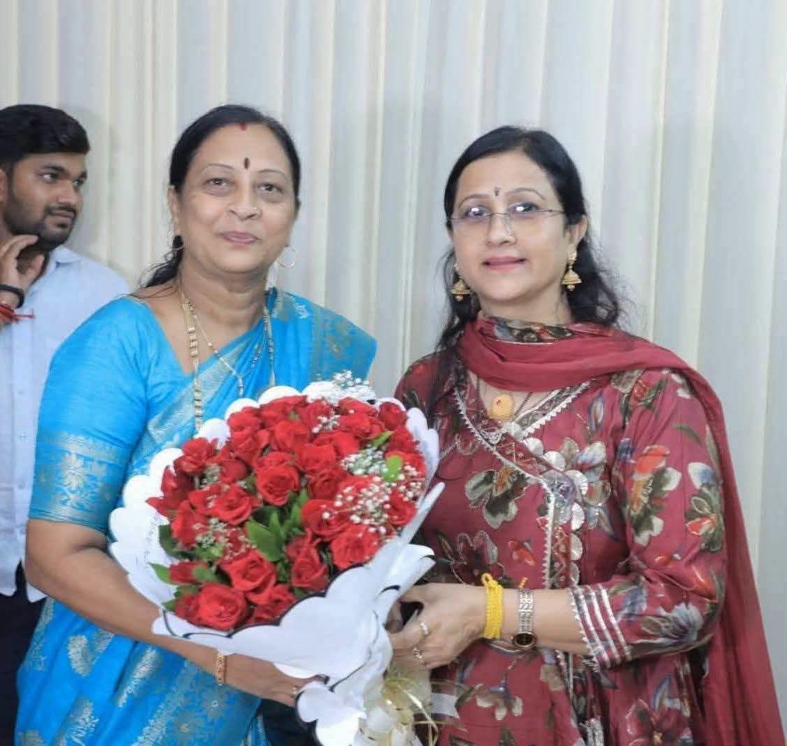 Parvin188's tweet photo. केंद्रीय जलशक्ति मंत्री आदरणीय श्री #सी_आर_पाटील साहेब जी के आशिर्वाद से और हम सब की लोकप्रिय विधायक श्रीमती #संगिताबेन_पाटील जी के मार्गदर्शन में  वार्ड नं 26 की मेरे साथी पार्षद, श्रीमती Alka Anil Patil जी को सुरत महानगर अस्पताल समिति के चैयरमेन बनाएं जाने पर खुब खुब अभिनंदन https://t.co/DjSG9nUUHN