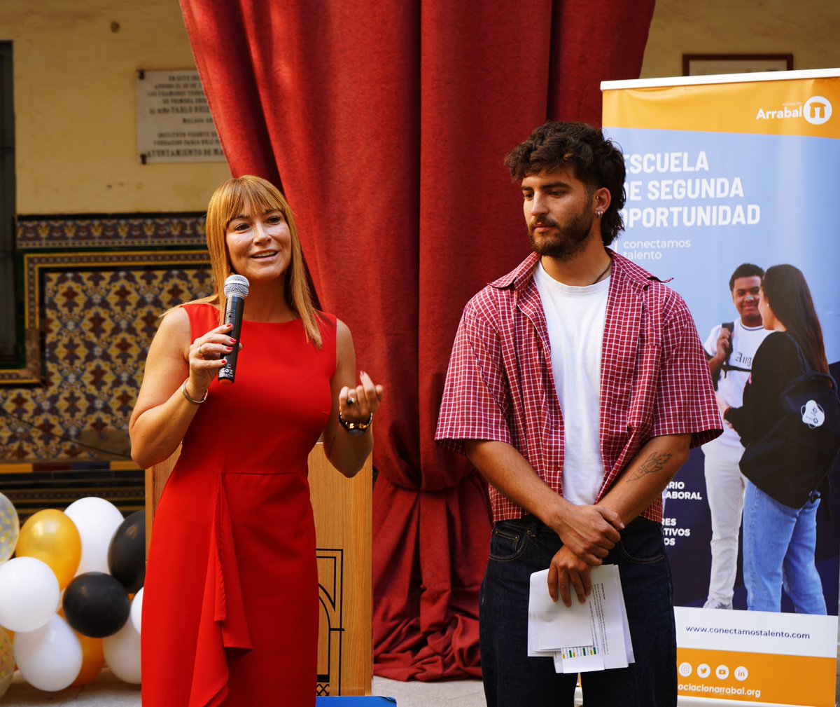 ArrabalAID's tweet photo. 👏 Las Escuelas de Segunda Oportunidad de Arrabal-AID en Málaga y Cádiz cierran el curso con 92 participantes y 24 jóvenes que han conseguido obtener la ESO. Más info 👉https://t.co/IF4sIlGMuD https://t.co/eehJhZVst6