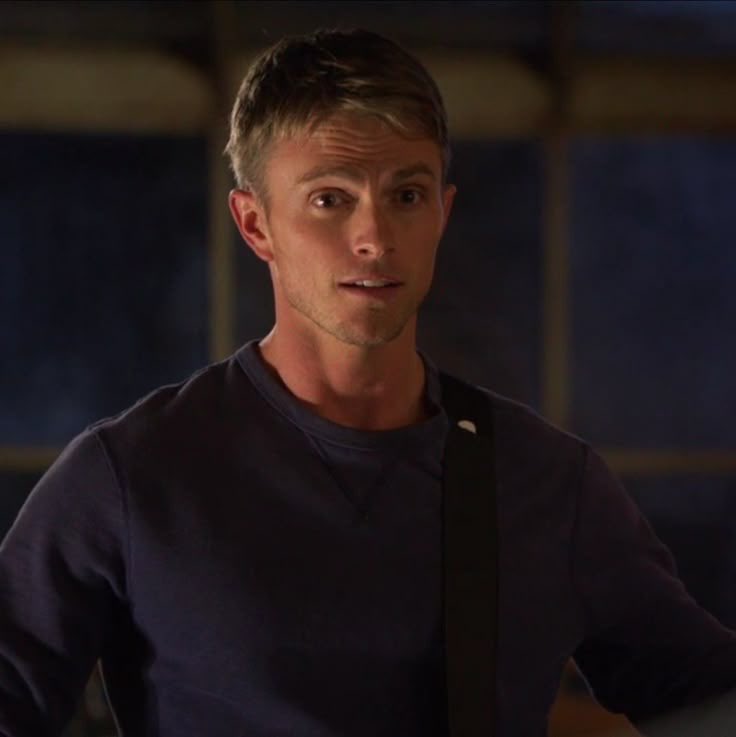 dexwydra's tweet photo. just found out that charlie played a character named michael kinsella and wilson played wade kinsella !! this is my crackship from now on, they are #married https://t.co/jRu7y5SuOb