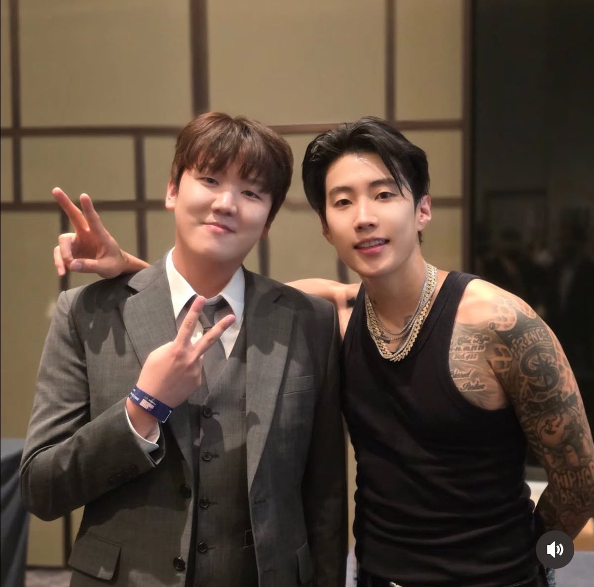 aomgh1ghrarea's tweet photo. Jay Park at US embassy in Seoul https://t.co/FQAx7kURFc