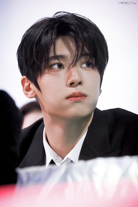 Creamxnj's tweet photo. 커요미와. 남자. https://t.co/EOYo7GkhWt