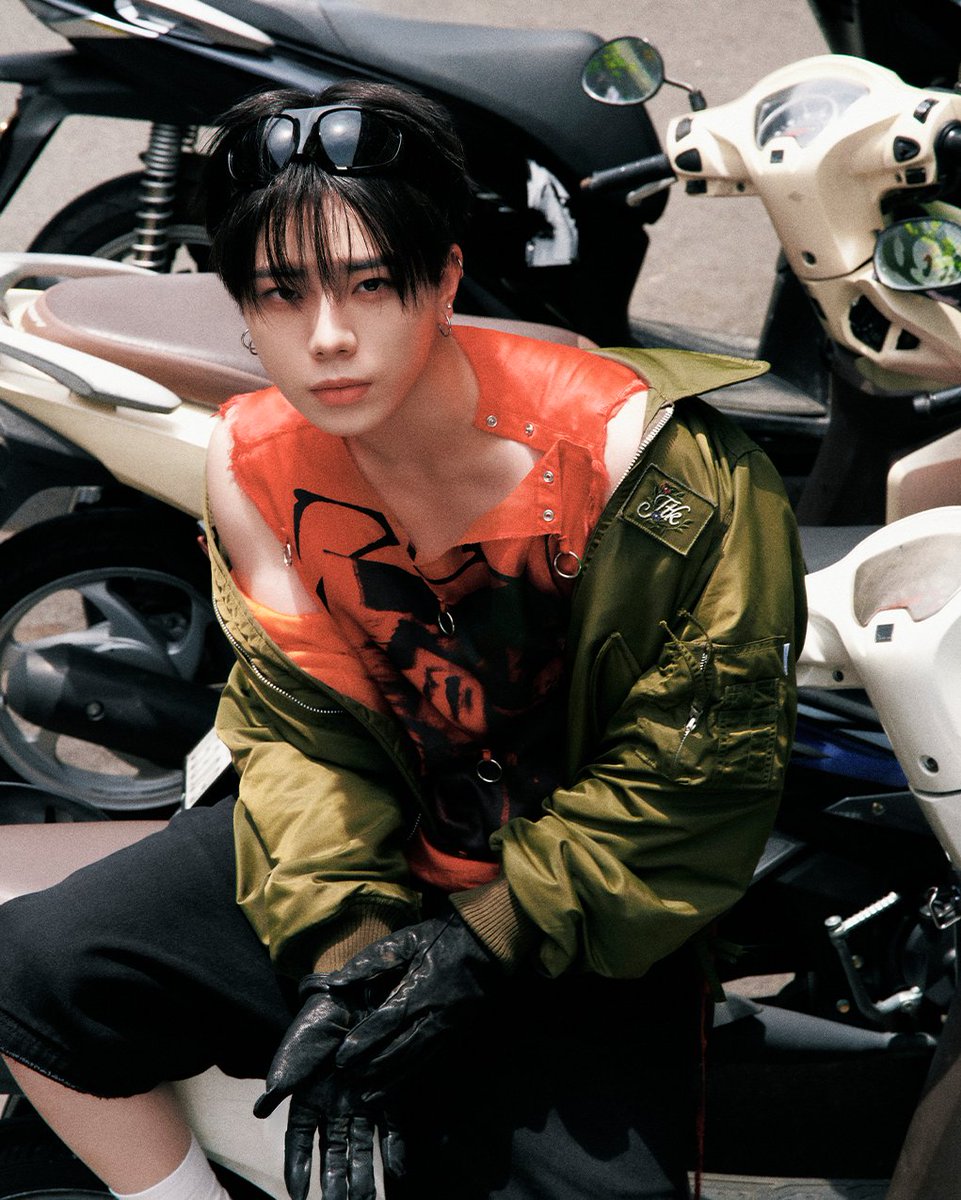 UpdateKBoys's tweet photo. QUE LINDOS! O DAILY:DIRECTION divulgou fotos conceituais para o seu próximo lançamento "MONKEY MODE".

#DAILYDIRECTION #DD #데일리디렉션
#MONKEY_MODE #DOWN_WITH_IT https://t.co/eLicfa7633