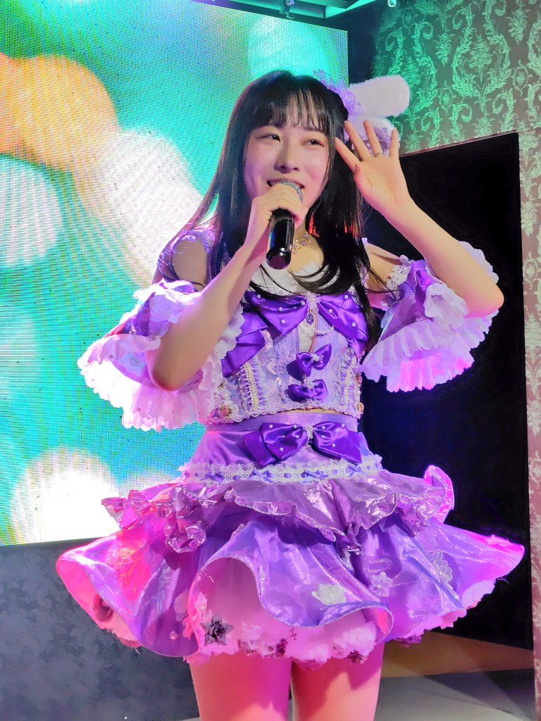 evacuation__sub's tweet photo. かよはじ離脱！

うさみぃは🐠[bétə]、盛れ！ミ・アモーレ、🚪Door to Dreamsの3曲を熱唱
本人はブランクを感じてるようやったけど、歌い踊る姿はあの時のうさみぃのままでした！
こっちも久々にオタクして声飛んだw

少し太ったって言ってたけど、これぐらいの肉付きの方が個人的には() https://t.co/7xi6yDILsm