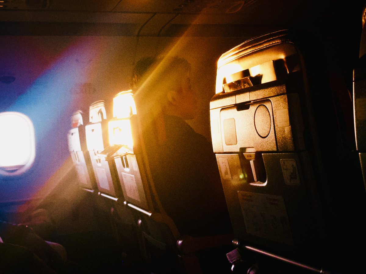 bankpanic's tweet photo. airplane https://t.co/rcsmlNGCuO