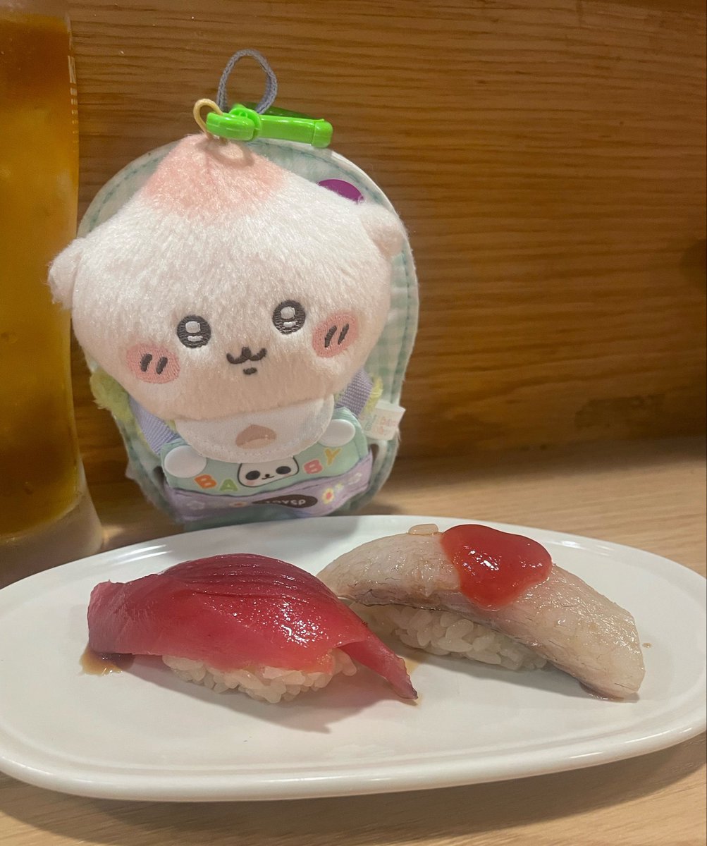 arashi3senpai's tweet photo. バイト代入ったから贅沢したった🤭✨￼
病院と調剤薬局あわせて2時間掛かって疲れたん💦

病院行くの忘れてて💊切れちゃって離脱症状で眩暈と頭痛するから今日は瓶1本と緑ハイで🙌
今からFFさん💙に会いに行く😘 https://t.co/p5KqhWa8he