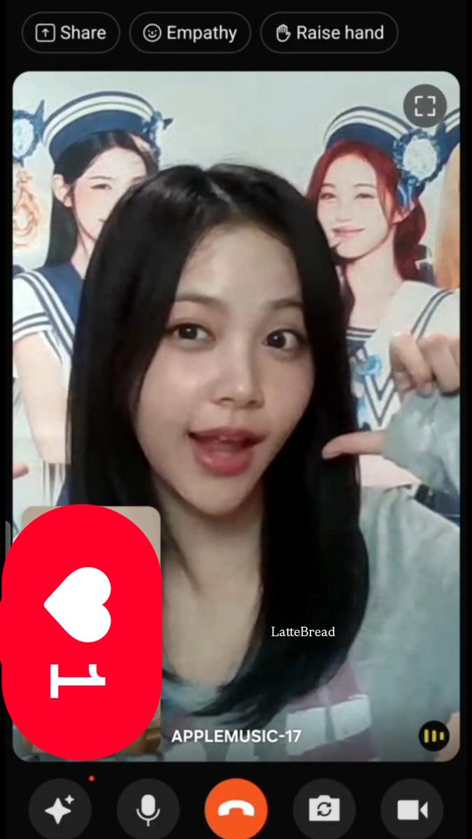 LatteBread's tweet photo. CARMEN 🥹🥹 My best present 😭❤️

#HEARTS2HEARTS #H2H #하츠투하츠 #CARMEN #카르멘 https://t.co/dI2yyWILja