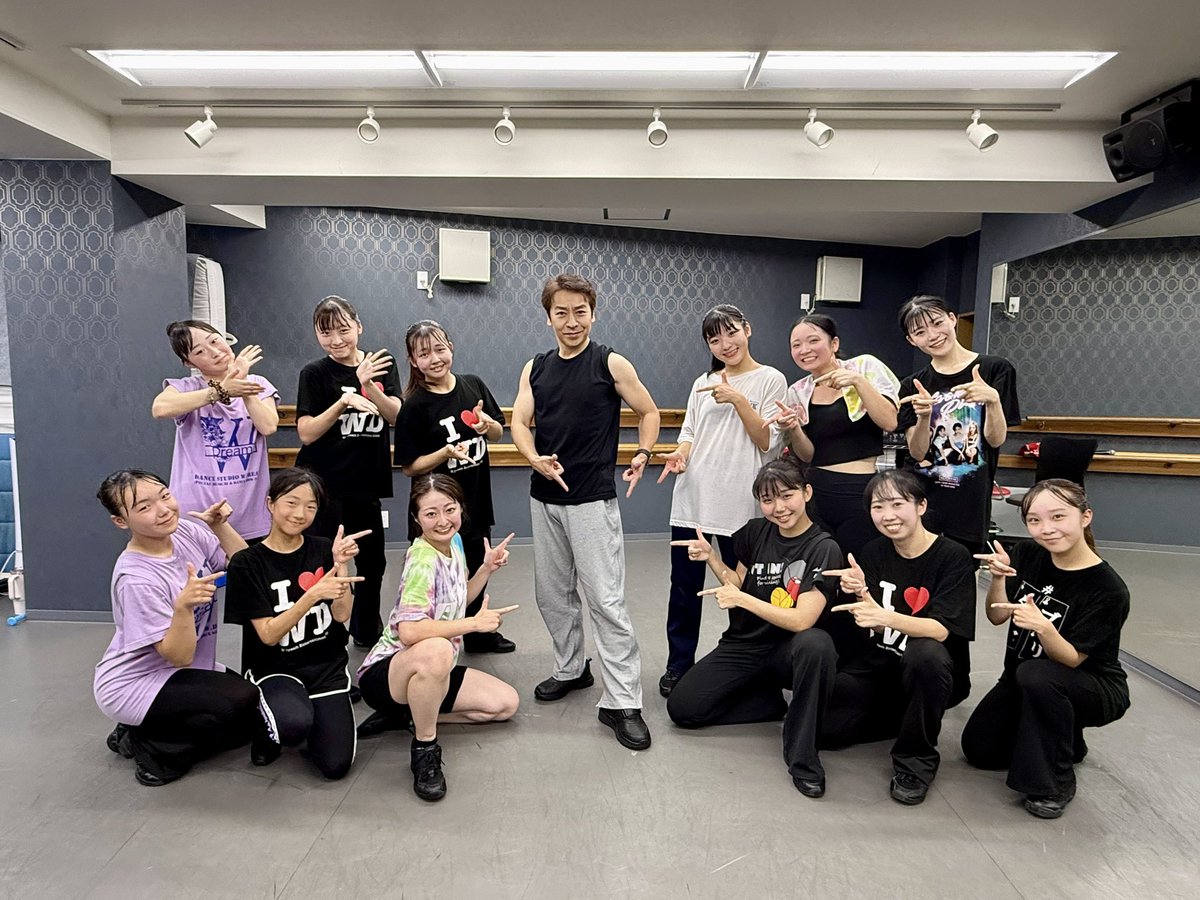 daisukeito110's tweet photo. ギブスが外れとりあえず自分の足で立てるようになりました✨
引き続き頑張ります🔥

#アキレス腱断裂
#復活への道 https://t.co/9166cvu3vW
