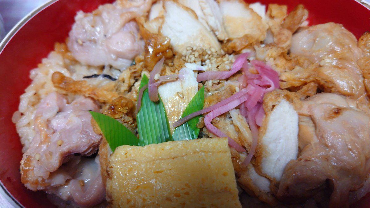 maepyon777's tweet photo. たまに駅弁もウマス😄

レンジでチンして美味さ倍増😁

アリやね〜😙

#いいとこ鶏弁当
#岡山グルメ https://t.co/exzlaidK01