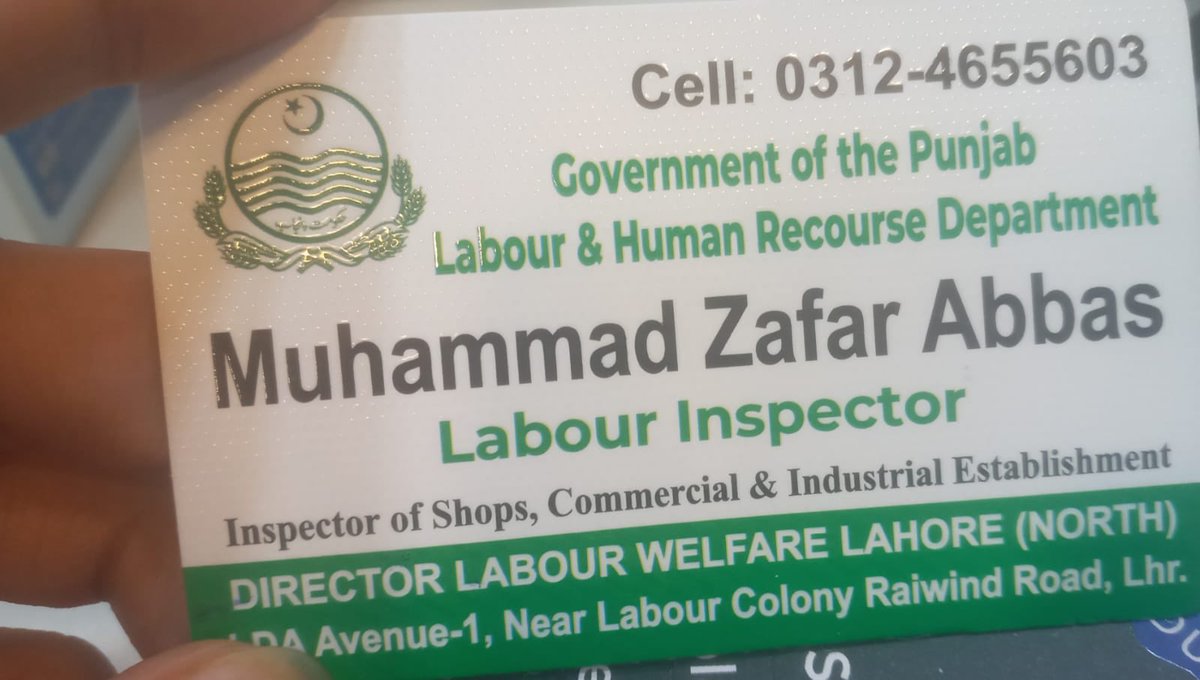mataarkaraily's tweet photo. Posting it as it was narrated!
A Labour inspector from labour and human resource department Punjab gov was inspecting a pharmacy in Taxali. He asked the workers about their salaries which were way too less than minimum daily wage, and some discrepancies found in pharmacy. When owner was called muamla paisy dy dila k hal ho gya aur inspector sb paisy ly k sub sahi ha kr k chly gy😖🙃😖

That’s how our monitory departments are working. Even PHC does so and blackmails people. We have heard multiple complains about PERA force too. 
Now nobody’s gonna ask this inspector anything but this job is a good source of money for him. Blackmail people extort money and report that everything is okay. Asy main kuch acha kesy ho?