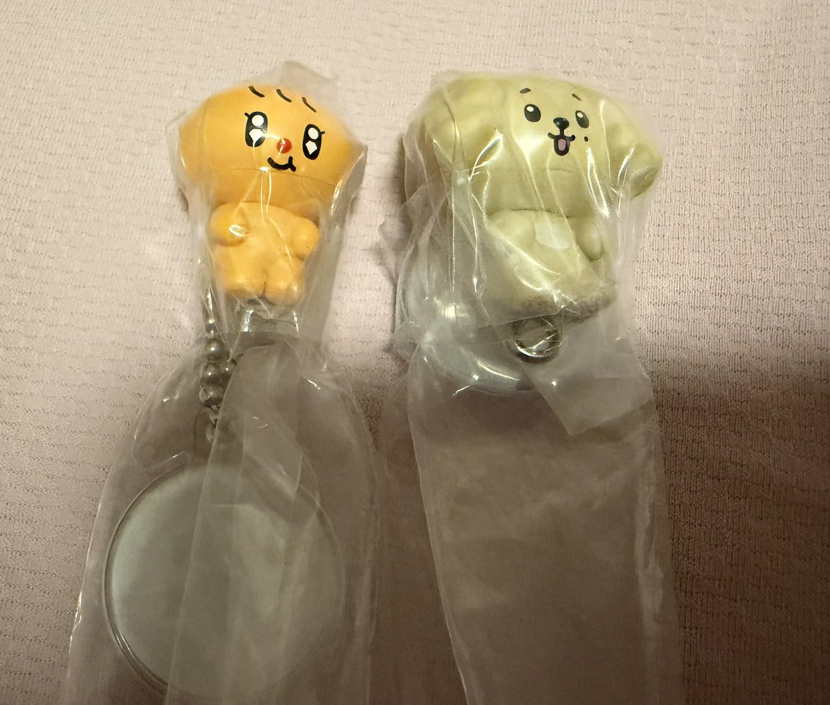 moon_____610's tweet photo. @6h_jsm 初めまして🙇🏻‍♀️検索より失礼いたします。
当方🦀🍕、⛓️🍊を所有しております。
⛓️🍒、🦀🦊と2:2での交換は可能でしょうか…？
ご検討のほどよろしくお願いいたします🙇🏻‍♀️ https://t.co/MtlDXrAPqt