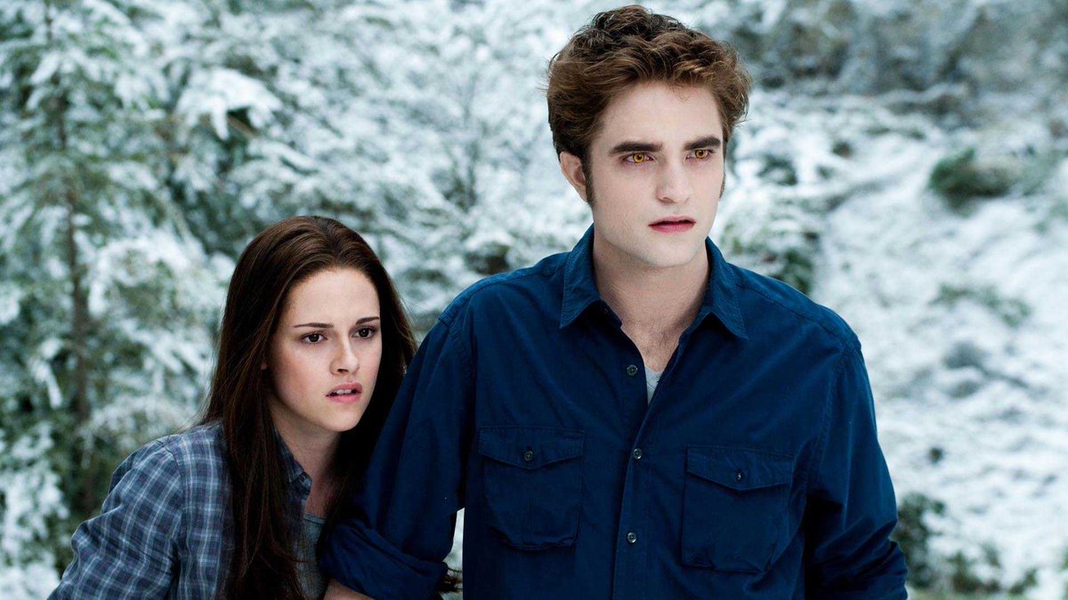 THEPOPVISION's tweet photo. 16 years ago today, “The Twilight Saga: Eclipse” released in theaters. https://t.co/xxDPC86JVp