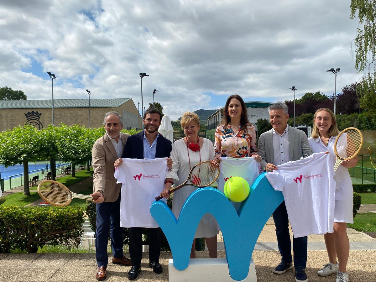 AdelvalDFA's tweet photo. 🎾 #VitoriaGasteiz acoge del 12 al 19 de julio el Araba World Tennis Tour Femenino (ITF 75).

Jugadoras de más de 20 países, talento emergente y acceso libre toda la semana en La Peña Vitoriana Tenid Club. 

Álava, en el mapa del tenis internacional. ✨ https://t.co/g2dgxFOCe8
