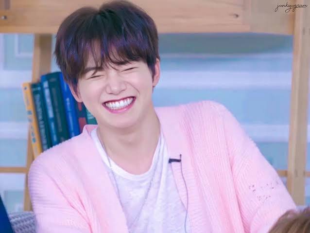 TreasureIsMyli3's tweet photo. @Mj_Ontiktok HBD host! 🎉 Ty for this GA.

- Sending big hugs to our koala Junkyu 🤍🫂 kung kailan naman naging bias kita:( anw, your health is our top priority. Take all your time to rest &amp; recover, Kyu. We will always wait for you. Miss you &amp; love you endlessly! 💎🐨 https://t.co/wCM0MMSjAm