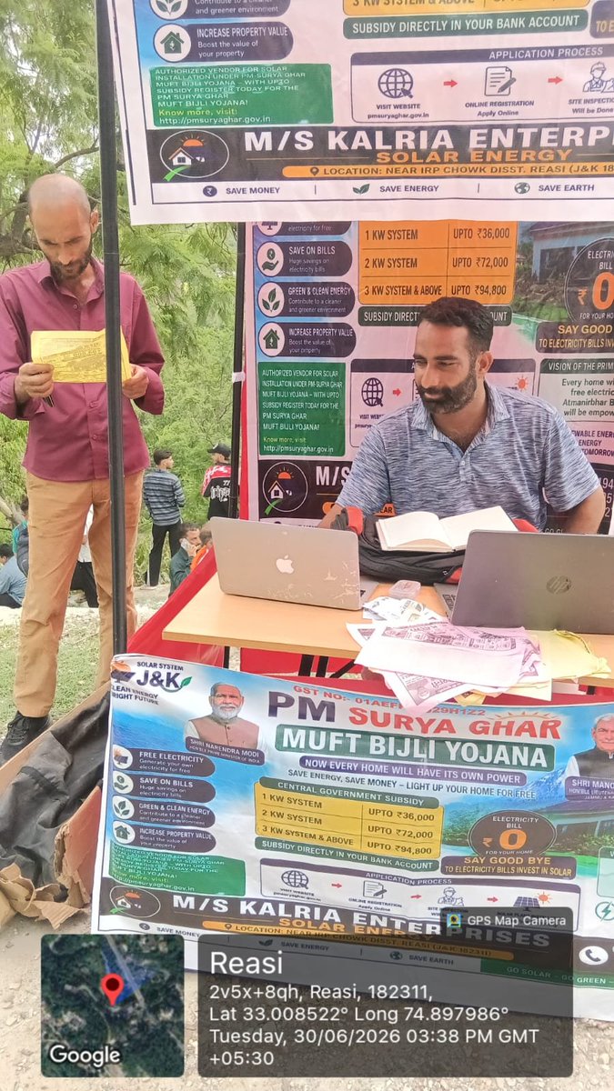 Bsk__official's tweet photo. आज कटरा j&amp;k Baba जित्तो मेला में तीनों धमाके 
🤼 डंगल
☀️ PM सूर्य घर कैंप
🎉 मेले की रौनक

लोगों ने कुश्ती के साथ-साथ सोलर सब्सिडी की जानकारी भी ली!
परिवारों ने फॉर्म भरे।

"पहलवान जीते या हारे, सूरज तो हर घर जीतेगा!"☀️🏆
@DMReasi 
@manojsinha_ 
@CM_JnK 
@PMSuryaGhar 
@mnreindia https://t.co/C9ClGRMc6y