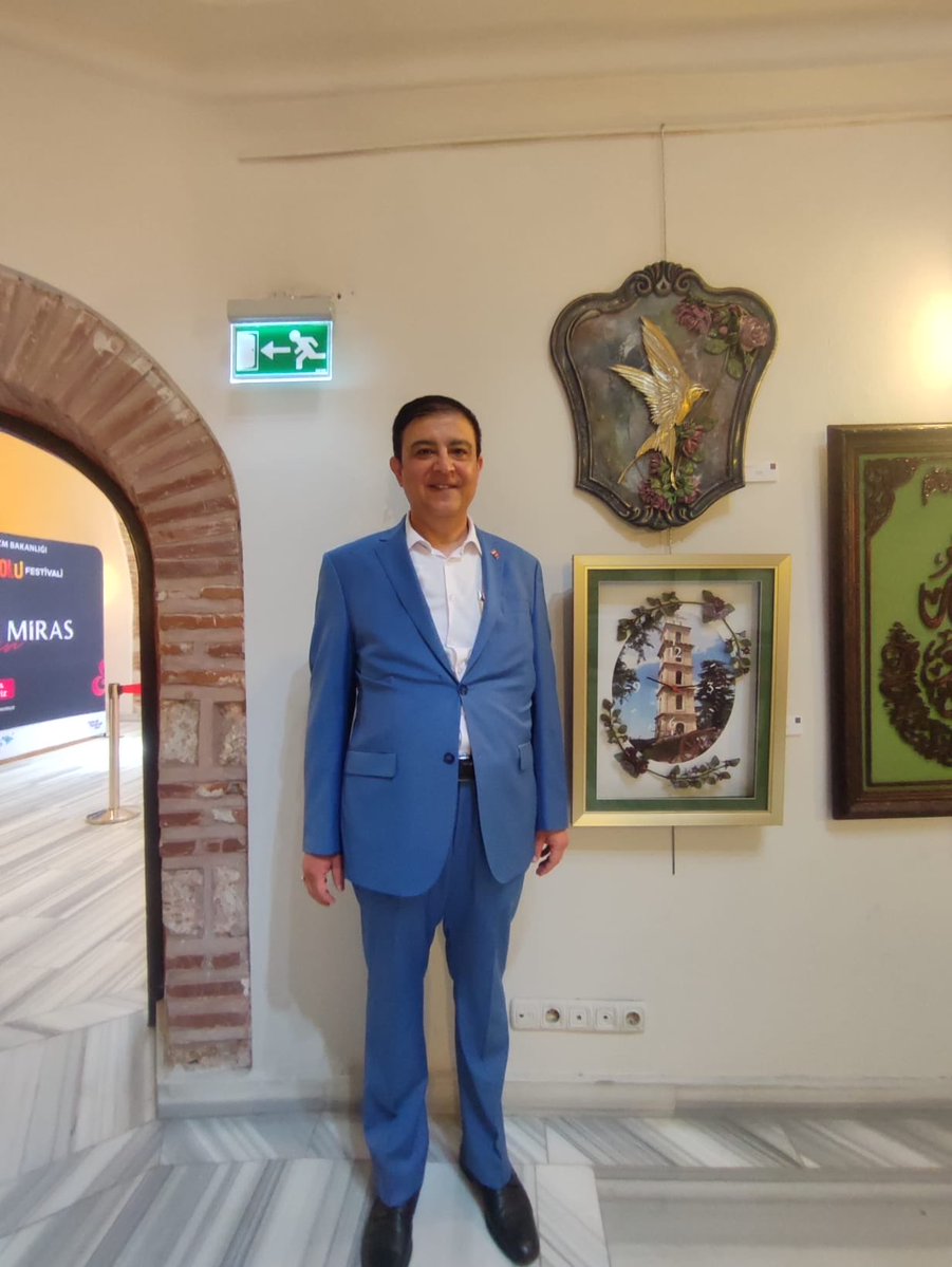 RIZA2073's tweet photo. Kültür ve Turizm İl Müdürümüz Sayın Kamil ÖZER ile Birlikte Bursa Kültür Yolu Festivali Kapsamında Ördekli Kültür Merkezi ve Devlet Güzel Sanatlar Galerisinde Devam Eden Sergileri Ziyaret Ettik. https://t.co/xYy1LoYEOz