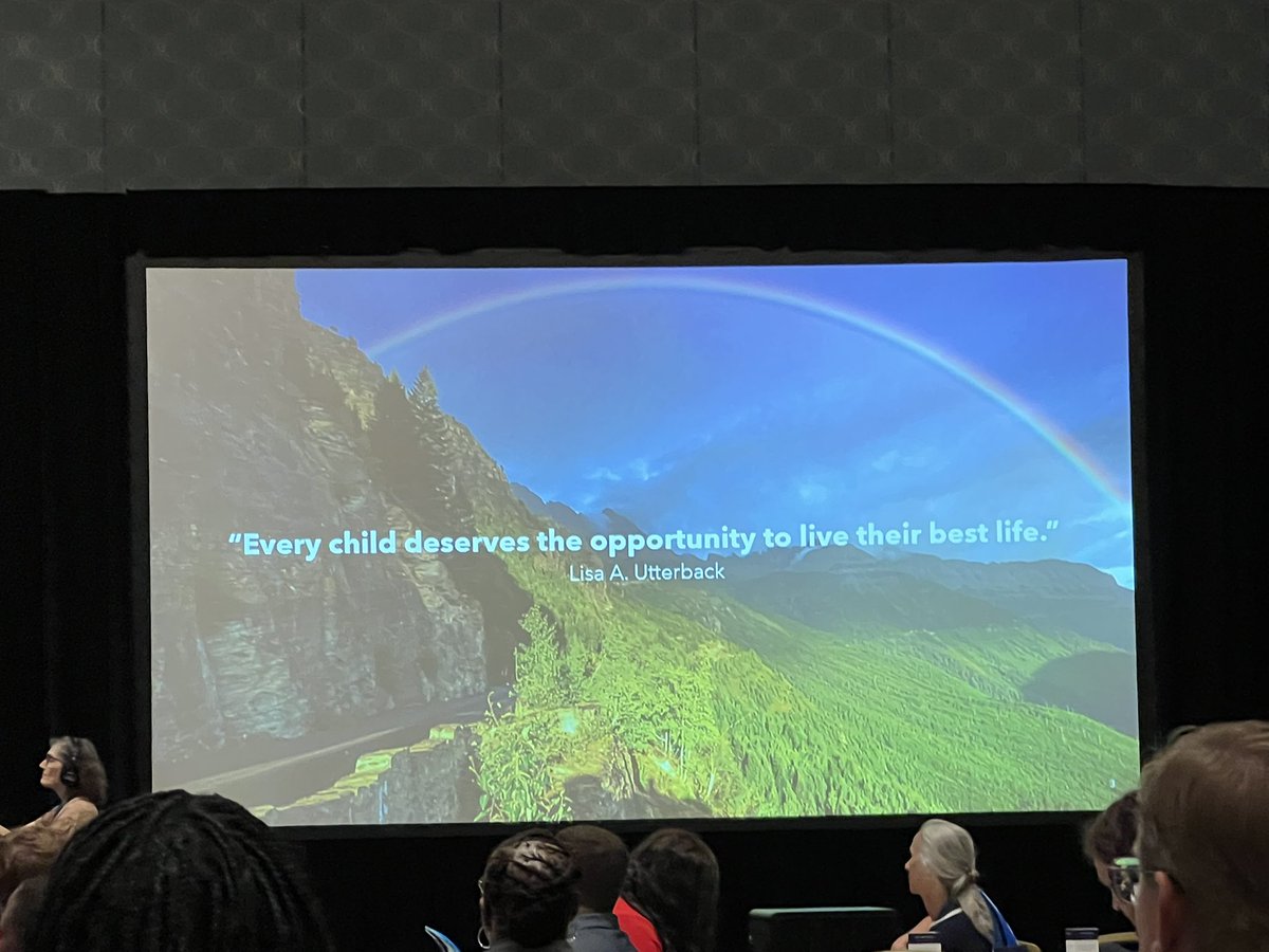 MichaelJDunlea's tweet photo. Who do you spend 30 hours a week with? As a teacher we have such an opportunity to impact our students. Learning from Lisa Utterback at the #NTHF Conference in Orlando. Thank you Pegasus Springs Education Collective https://t.co/8ylsC1wZHs