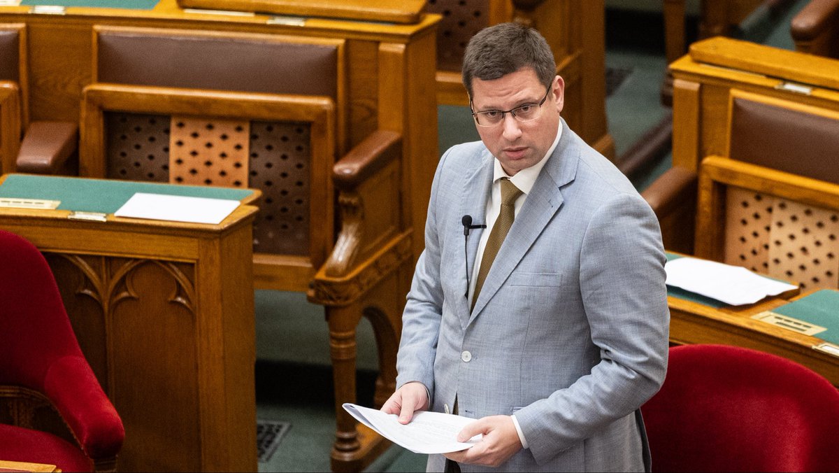 _KingaGal's tweet photo. A spot-on response from Gergely Gulyás, Leader of the Fidesz Parliamentary Group, to Prime Minister Péter Magyar:

“Since 1990, neither the Hungarian state nor the Prime Minister has ever ordered criminal proceedings against anyone. The fact that you stand in Parliament calling for people to be arrested or charged is completely alien to the rule of law.

If constitutional amendments can be used to remove political opponents, if the right to stand for election can be restricted, and if the leader of the largest opposition party can be barred from becoming Prime Minister, then it should come as no surprise that your government now sees these as legitimate tools.”