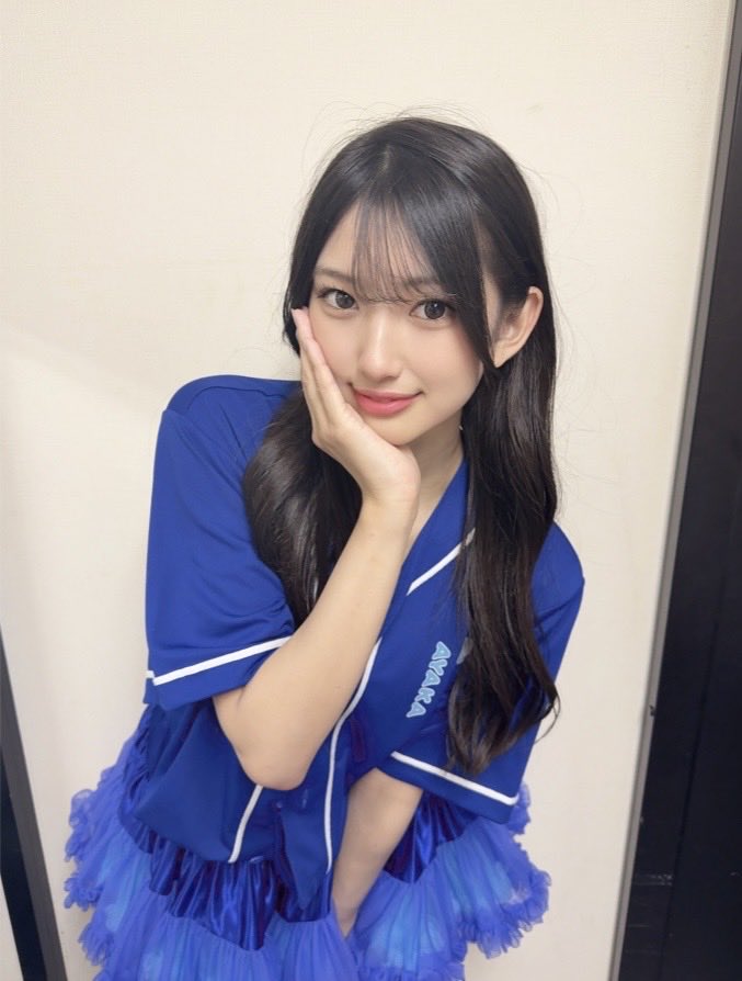 写真集先行予約この後23:59まで‼️ 先行予約特典でしか直筆サイン