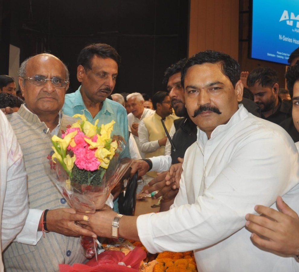 Arunbhullan's tweet photo. Aadarniy Shri k c Tyagi Ji ko rashtriy lokdal ke sansadiy board ka adhyaksh niyukt hone per behut behut  badhai. https://t.co/nCBlFU1ZPi